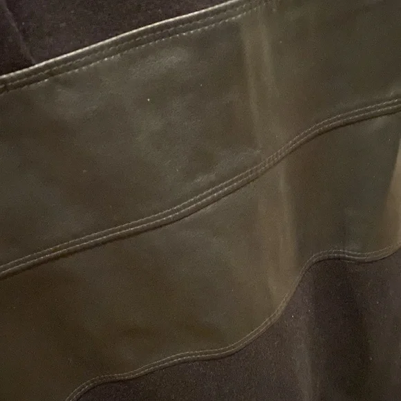 Black dress - Picture 3 of 5